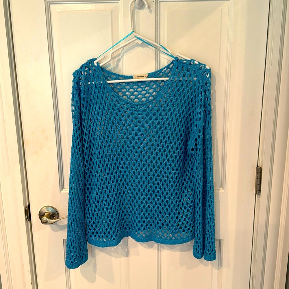 Eesome Women’s Sweater Size S